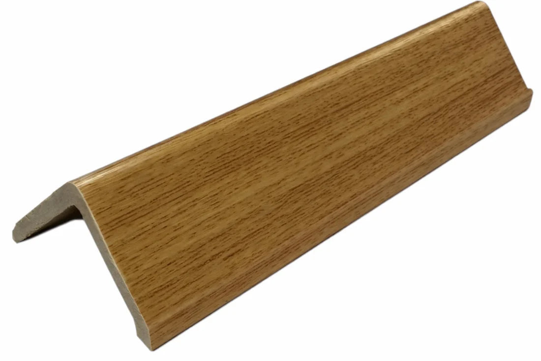 Side view of oak wall panel end trim highlighting 2.5 cm profile thickness and durable construction by Solid Furniture UK.